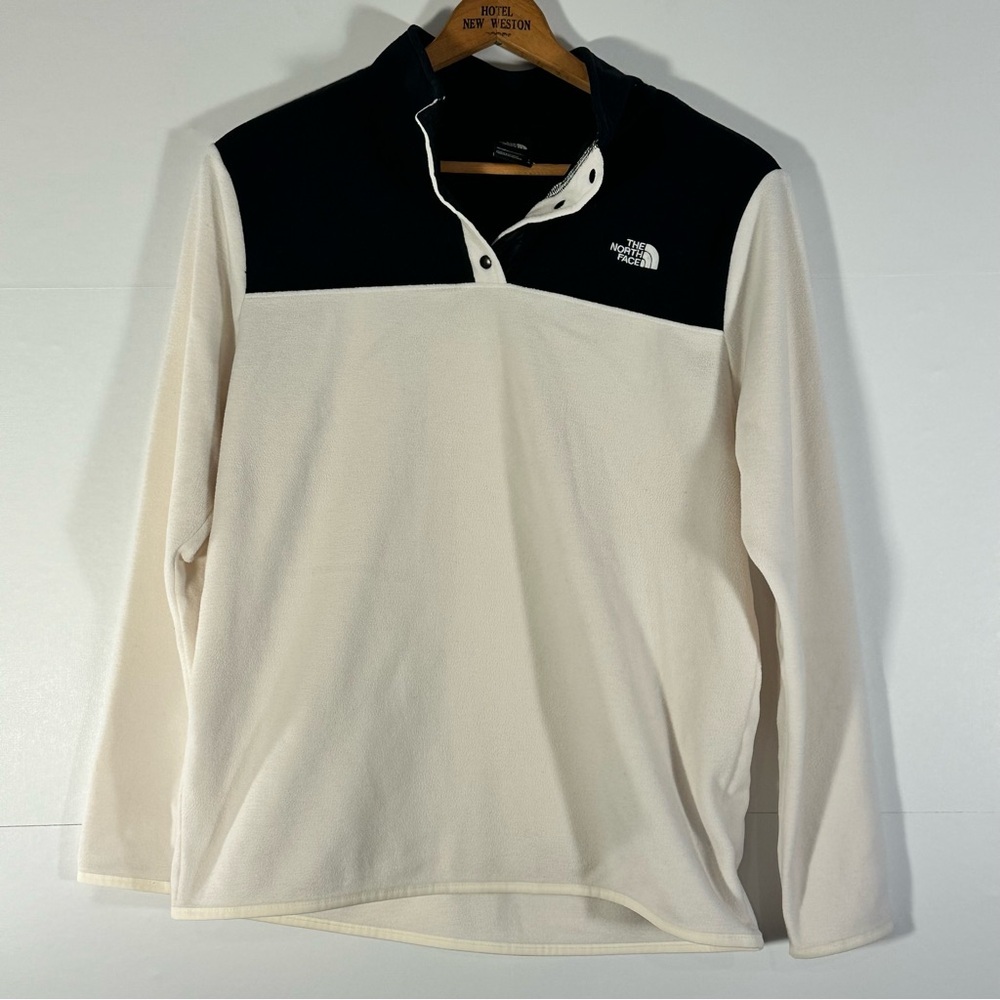 The North Face Black and Cream Fleece Pullover